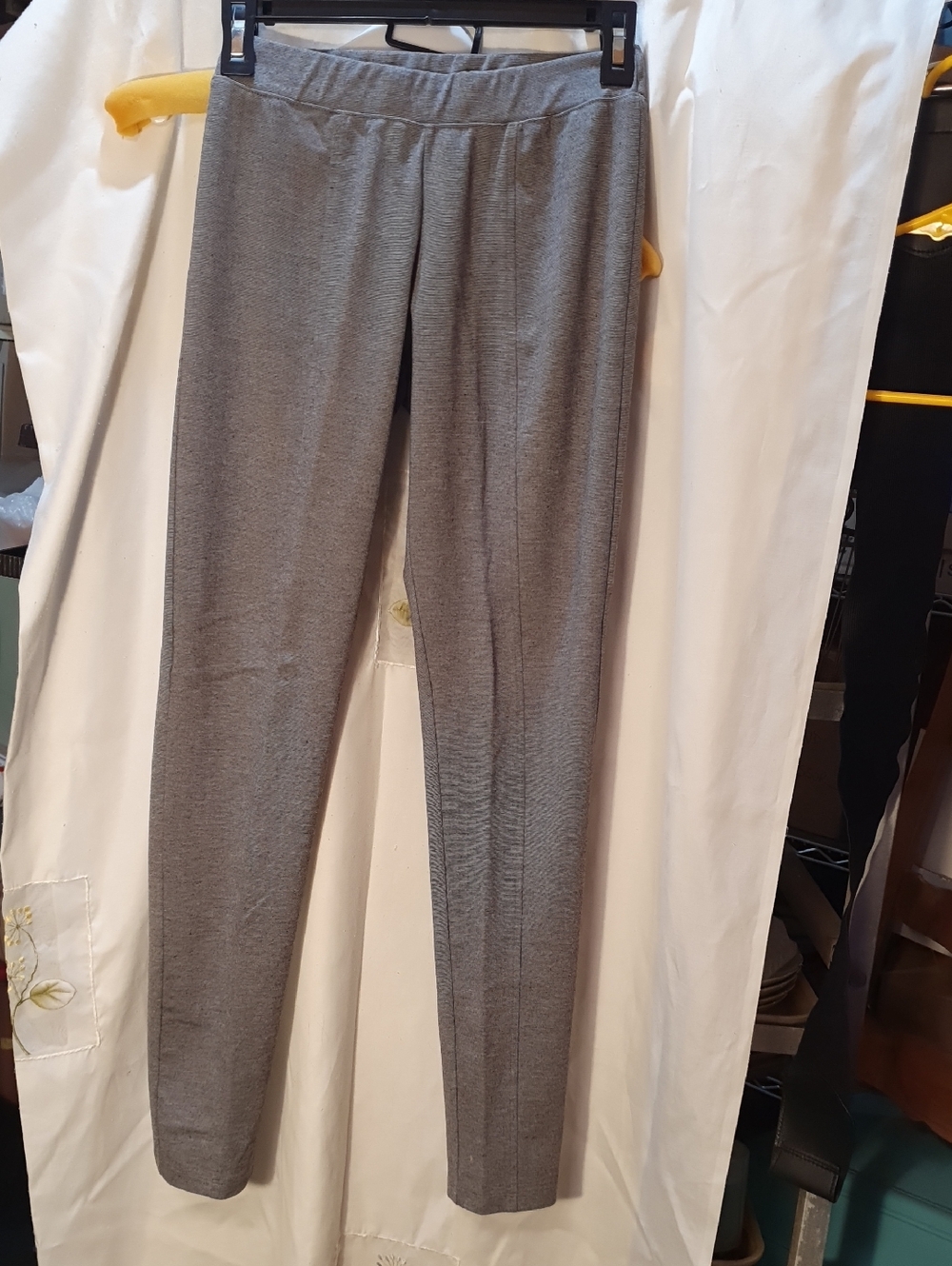 Metaphor Women's Gray Heathered Leggings - Slim Ponte Style